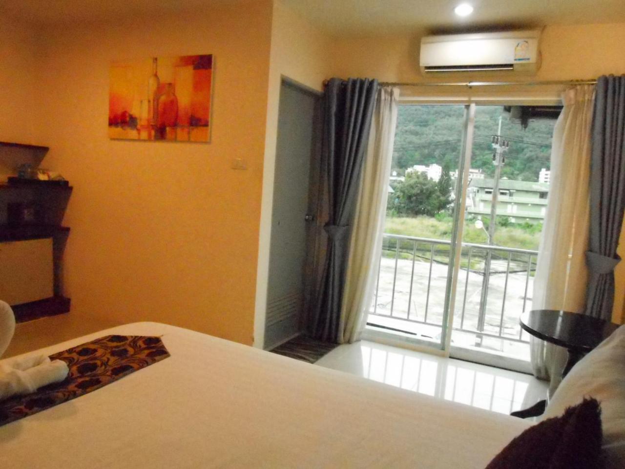 7 Sky Residency Hotel Patong Luaran gambar