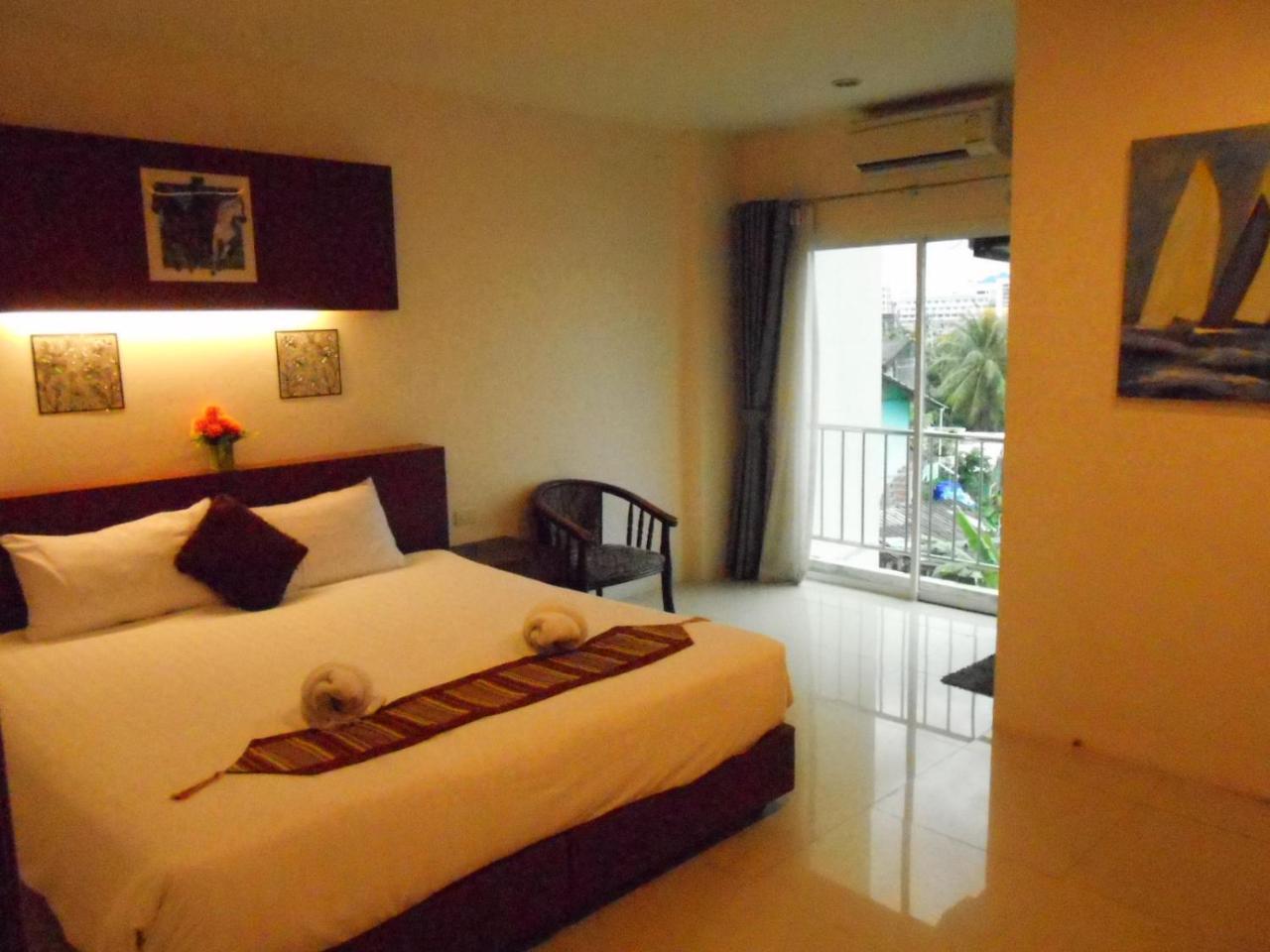 7 Sky Residency Hotel Patong Luaran gambar