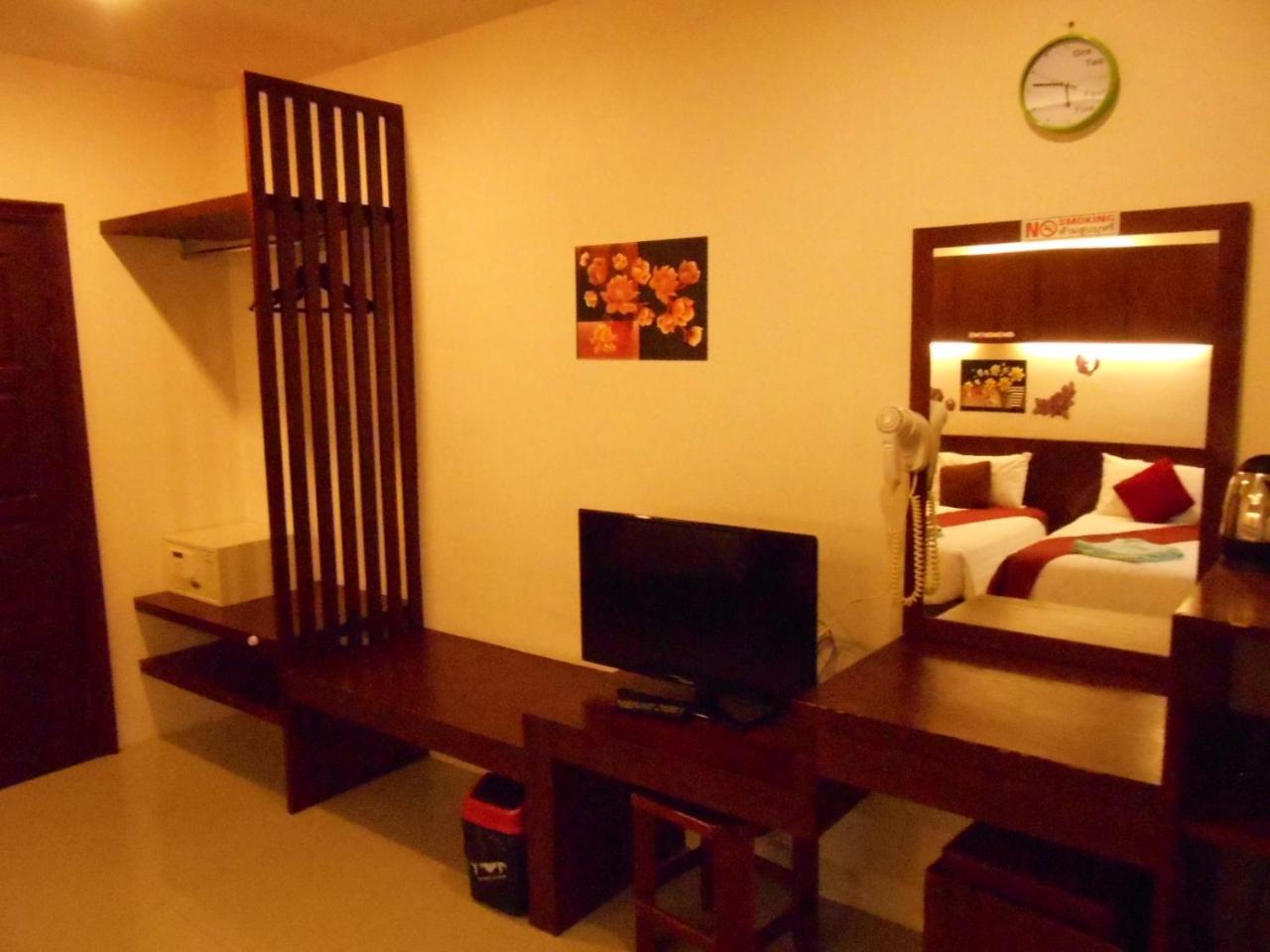 7 Sky Residency Hotel Patong Luaran gambar