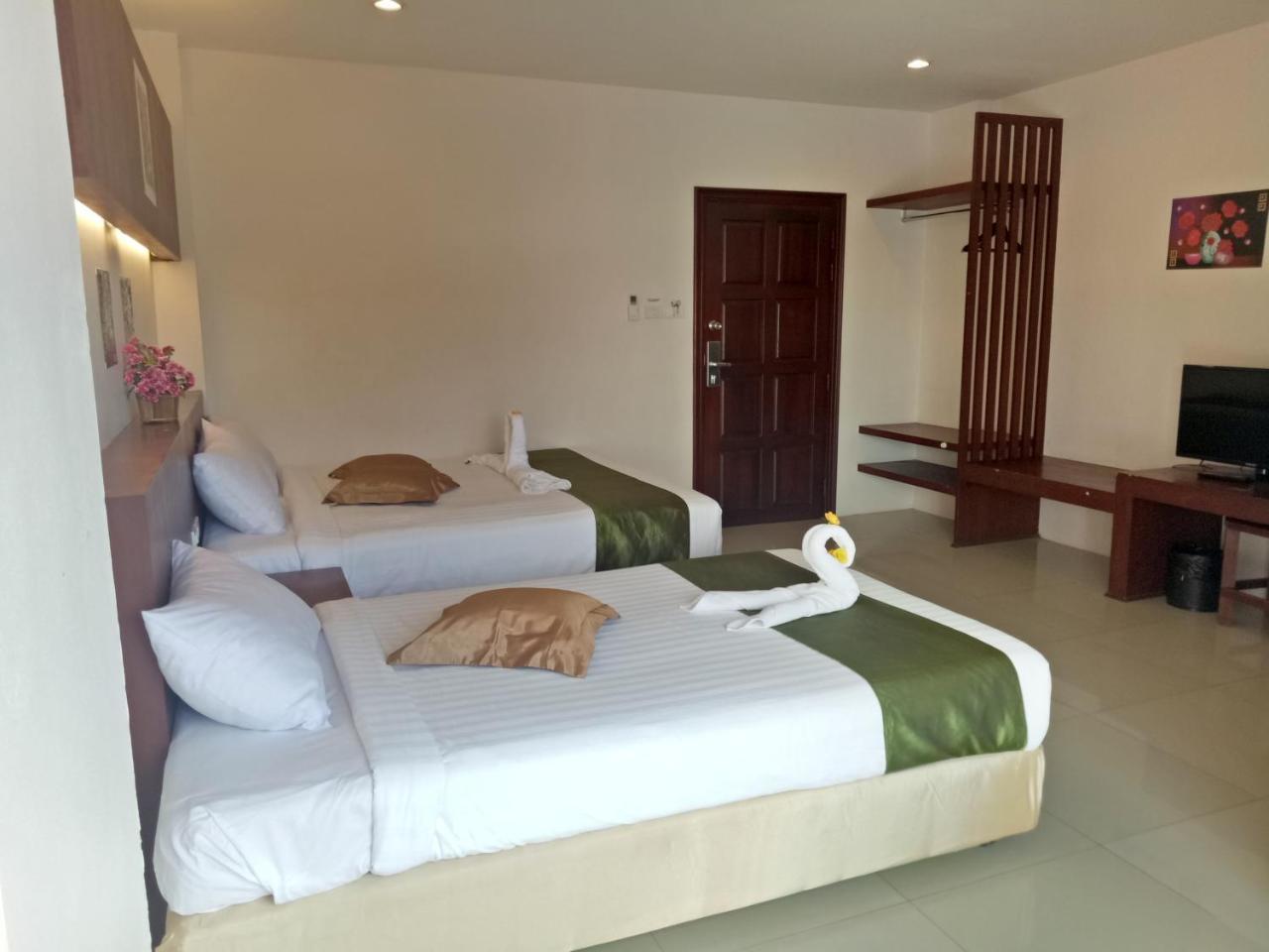 7 Sky Residency Hotel Patong Luaran gambar