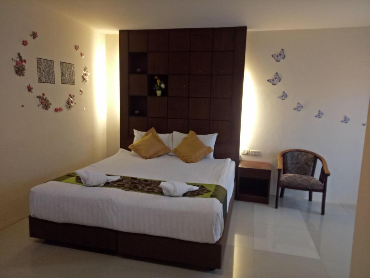7 Sky Residency Hotel Patong Luaran gambar