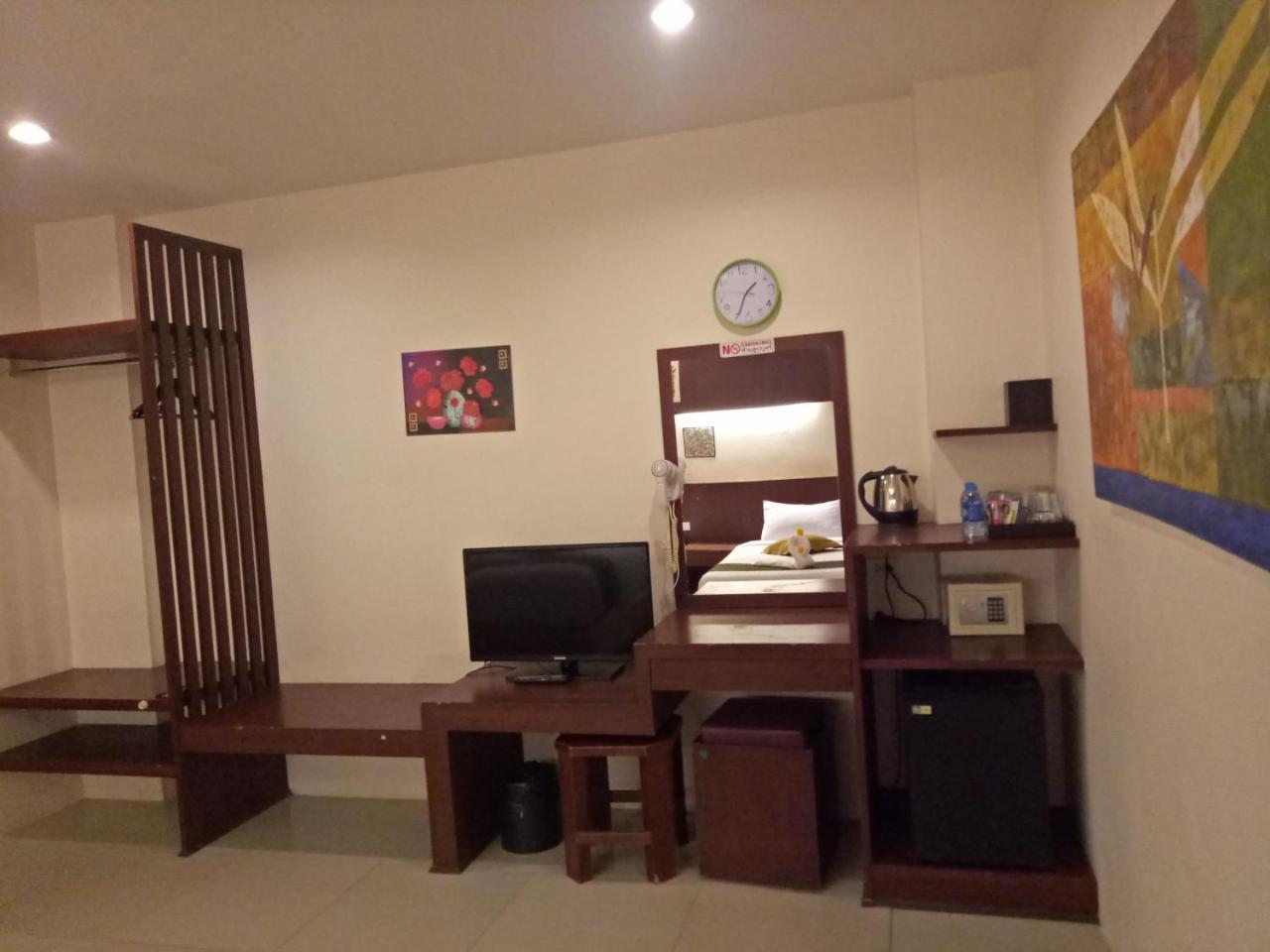 7 Sky Residency Hotel Patong Luaran gambar